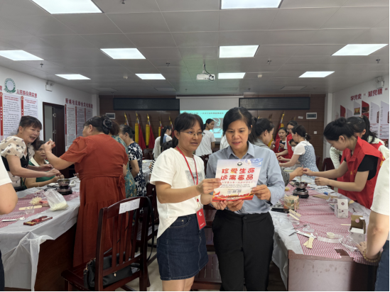 6a9493a9-598d-4745-ba97-6202430ac6da