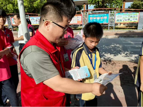 来宾市兴宾区良江镇：筑牢校园反邪防线 守护青春健康成长