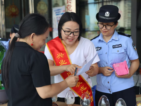 66351c44-113c-4e9f-9038-05a49ccbfe3b