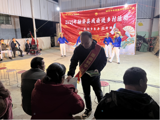 7f669f18-9723-428b-a416-d06f3a695a4d