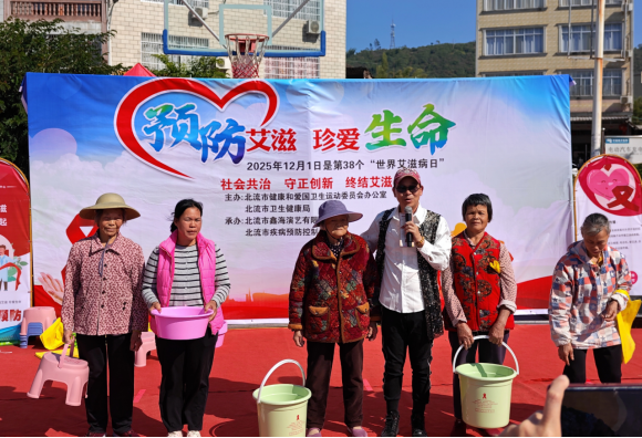 玉林北流市新丰镇：公益演出“接地气” 反邪宣传“入人心”