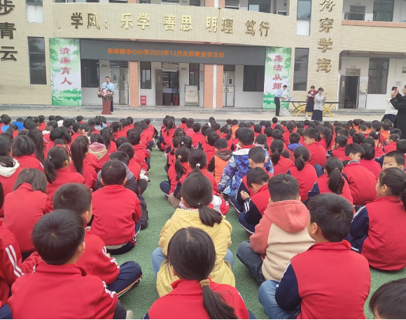 6f9632c1-6aa4-49ab-853b-b7560de25296