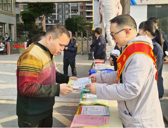 40f96e92-089d-4666-a8cc-a1eca6a4f8a8