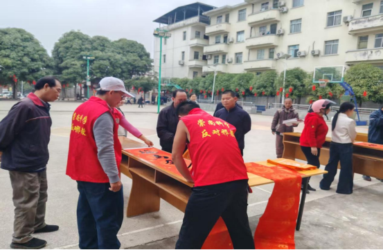 b76c1369-c32b-4b27-8180-2de5f5925b2c