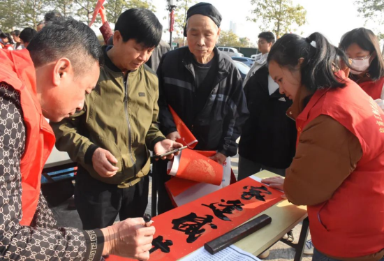 36bfe9b4-8172-4da8-a8b2-d1a940d2fd64