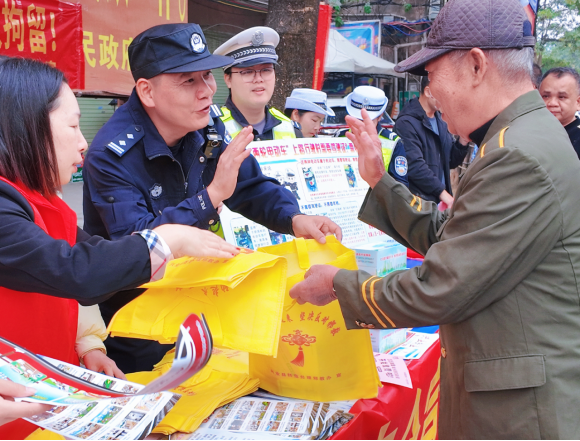 659deb6e-5483-421b-965a-a78a5ad1ac78