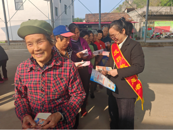 3a75c682-2401-43e3-b329-d305845b384c 3a75c682-2401-43e3-b329-d305845b384c