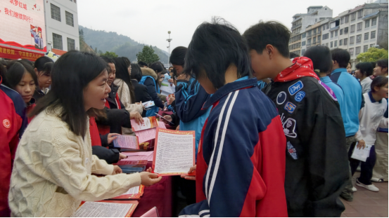 9144b2a6-2565-4fdf-9877-6c8f29926be7