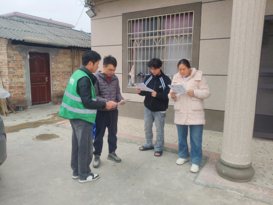 柳州市鹿寨县平山镇：反邪宣传进家庭 共建无邪幸福家