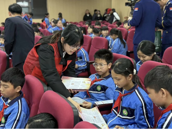 c3350ae6-3f82-4daa-9088-a8bcc567266b