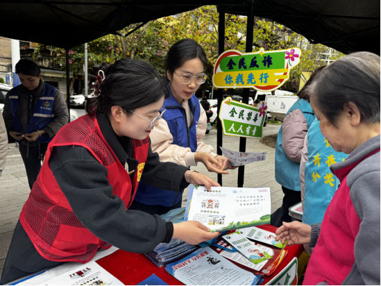 f064aed3-1c4e-445f-9de3-e0dbec515e13