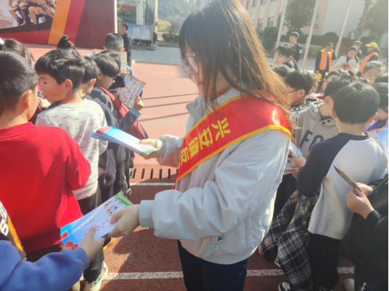 88bb849b-7afb-4b0b-8a55-01e4f6064f37 88bb849b-7afb-4b0b-8a55-01e4f6064f37