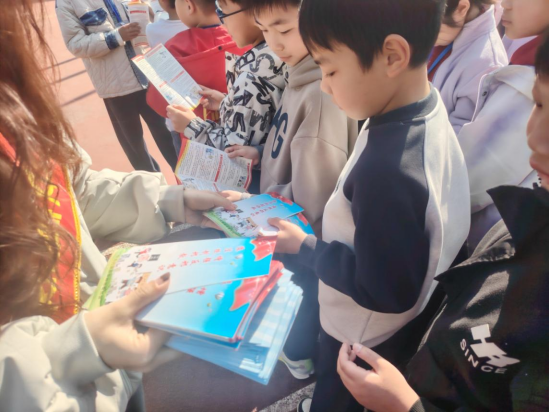 5546f4a3-560b-417f-8877-d2e5ee4b88f5 5546f4a3-560b-417f-8877-d2e5ee4b88f5