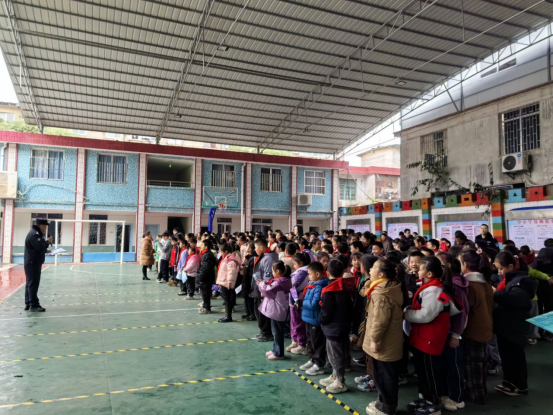 桂林市象山区平山街道：反邪宣传进校园 守护童心向未来