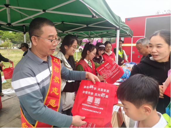 80970190-0d74-40ec-96b6-96a3938958d4