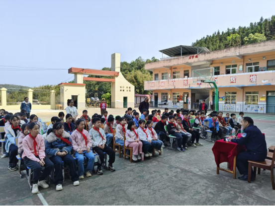 e1beb1a8-960d-4e1a-bdfe-99a89980af30 e1beb1a8-960d-4e1a-bdfe-99a89980af30