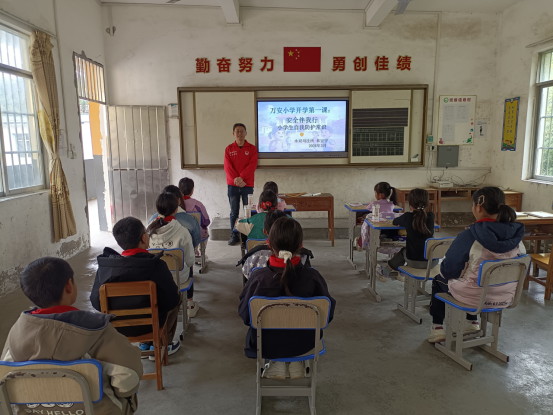 cc99238f-69e2-4a99-a860-19823705121a cc99238f-69e2-4a99-a860-19823705121a