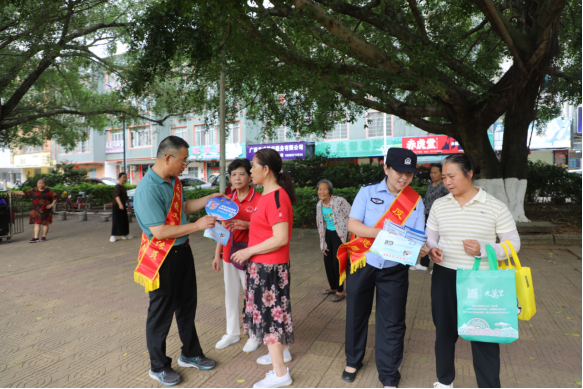 b00c32e8-11aa-46b6-bc7f-80d81c1d6a97