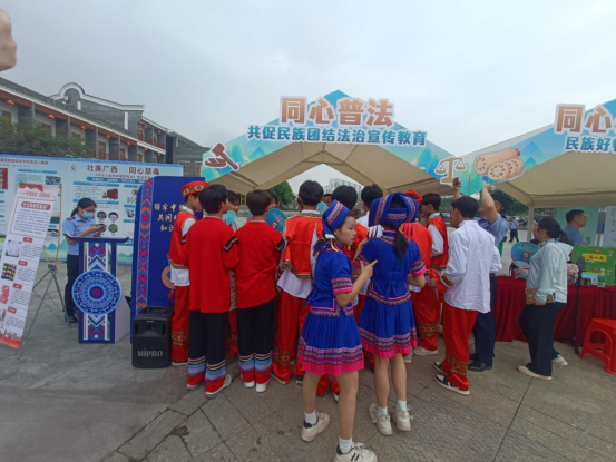 1cdd4c94-aadb-4ea6-8787-fefd95d03d3a