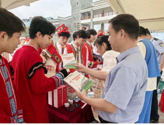 034ffeca-8c96-45c8-ad20-724026676a83