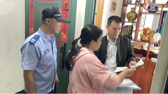 柳州市柳北区桂景湾社区：警社联动 普法反邪护平安