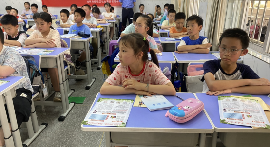 桂林市临桂区：崇尚科学抵制邪教 筑牢平安校园防线