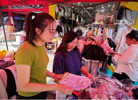 桂林市临桂区两江镇开展反邪教法治宣传活动